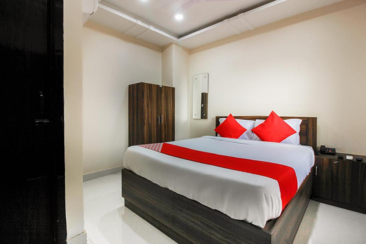 Oyo 66942 Venus Residency Hotel Lalaguda Esterno foto